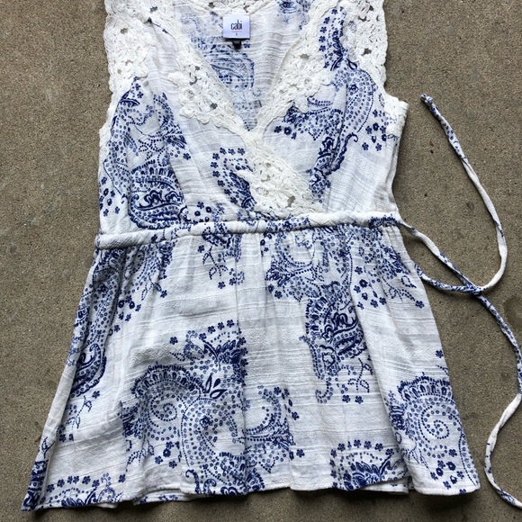 🎉HP🎉Cabi Veranda Top - Picture 7 of 10